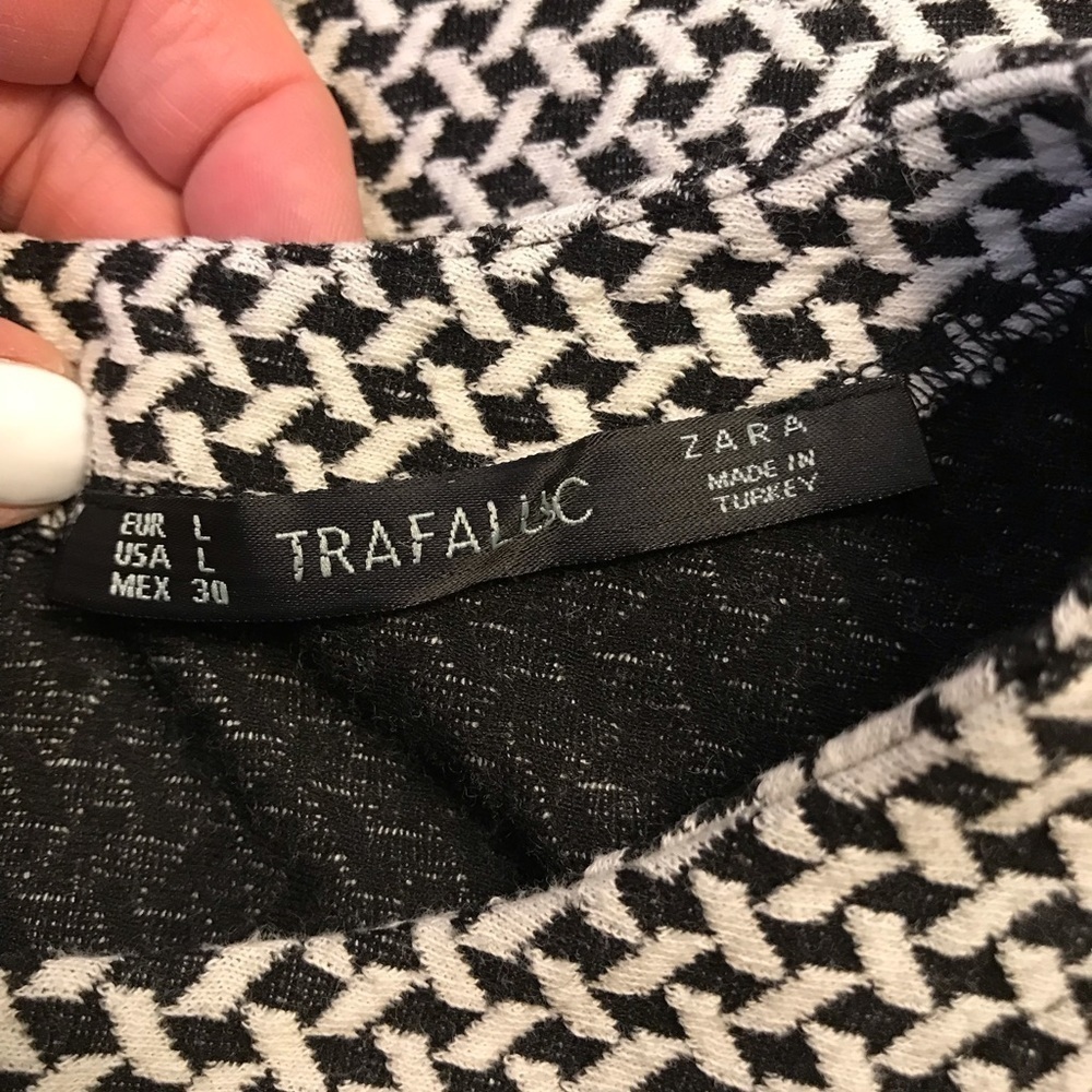 Pre-loved Trafulac dress - Picture 3 of 4